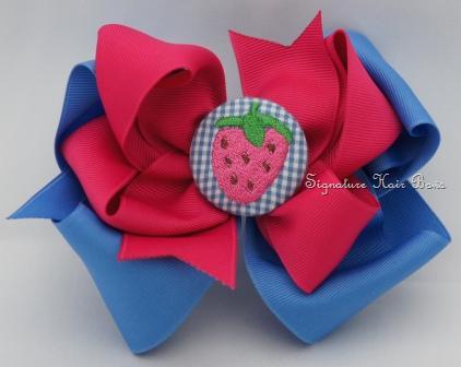 Shrimp 'n Grits Strawberry Button Bow